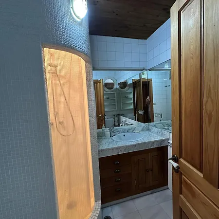 Peregrinos Al Pie Del Camino Apartamento *