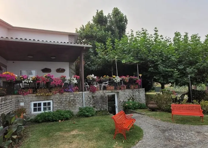 Peregrinos Al Pie Del Camino *